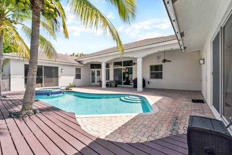 Villa ou maison à vendre à Miramar, Floride: 4 chambres, 287.25 m2 № 1173076 - photo 9
