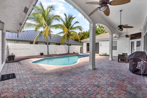 Villa ou maison à vendre à Miramar, Floride: 4 chambres, 287.25 m2 № 1173076 - photo 6
