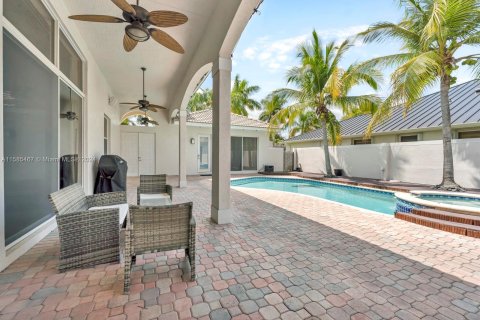 Villa ou maison à vendre à Miramar, Floride: 4 chambres, 287.25 m2 № 1173076 - photo 11