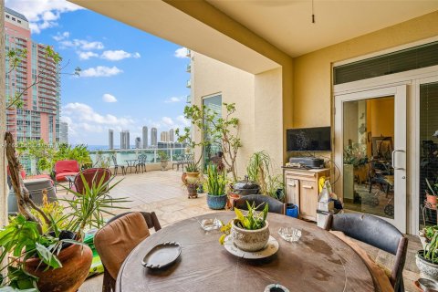 Condominio en venta en Aventura, Florida, 3 dormitorios, 231.98 m2 № 1333099 - foto 1