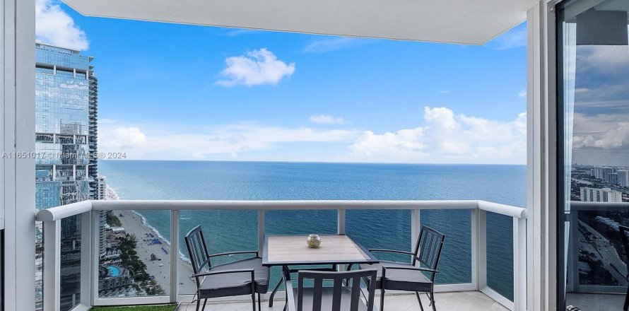 Condo in Sunny Isles Beach, Florida, 2 bedrooms  № 1333048