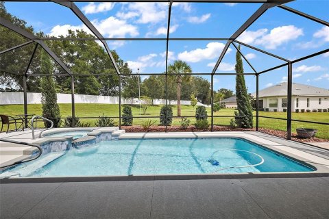 Casa en venta en Oxford, Florida, 4 dormitorios, 219.25 m2 № 1368536 - foto 3