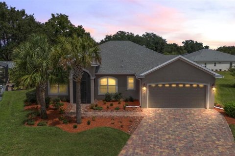 Casa en venta en Oxford, Florida, 4 dormitorios, 219.25 m2 № 1368536 - foto 1