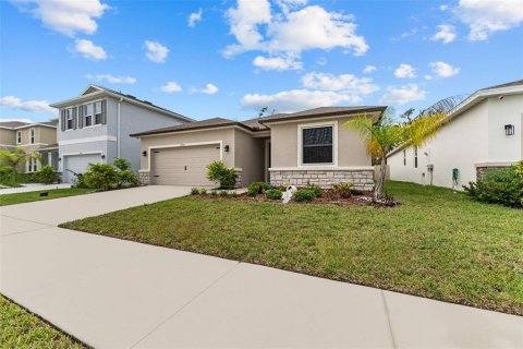 Villa ou maison à louer à Riverview, Floride: 3 chambres, 189.06 m2 № 1368458 - photo 1