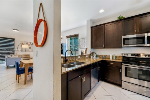 Adosado en venta en Miramar, Florida, 3 dormitorios, 139.54 m2 № 1328233 - foto 7