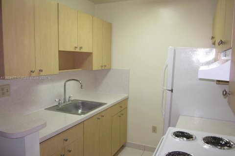 Condominio en venta en Miami, Florida, 1 dormitorio № 1368879 - foto 10