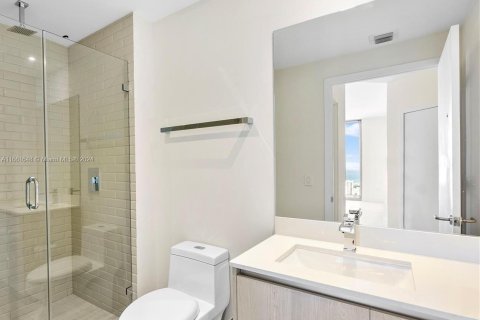 Condo in Hollywood, Florida, 2 bedrooms  № 1368923 - photo 9