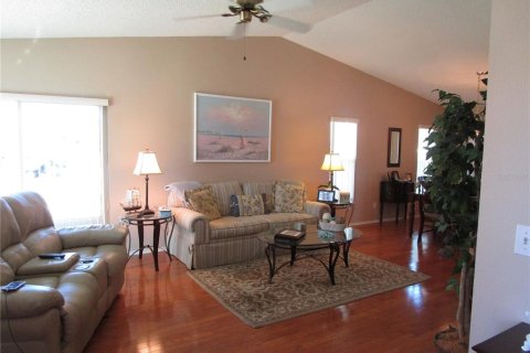 Condo in Holiday, Florida, 2 bedrooms  № 1409695 - photo 3