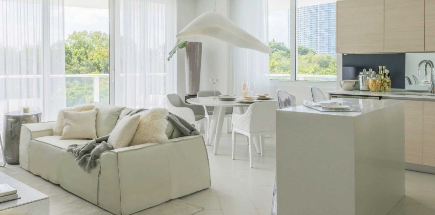 Apartment in BALTUS HOUSE in Miami, Florida 2 bedrooms, 110 sq.m. № 60538