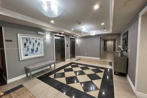 Copropriété à vendre à Hollywood, Floride: 2 chambres, 91.32 m2 № 1318788 - photo 4