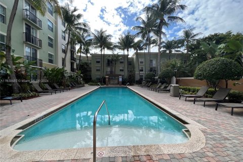 Condominio en venta en Hollywood, Florida, 2 dormitorios, 91.32 m2 № 1318788 - foto 9