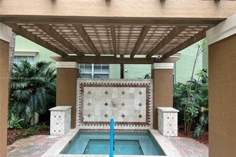 Condominio en venta en Hollywood, Florida, 2 dormitorios, 91.32 m2 № 1318788 - foto 10