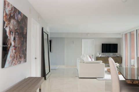 Condominio en venta en Aventura, Florida, 3 dormitorios, 173.73 m2 № 1269262 - foto 3