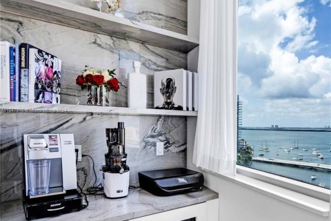 Condominio en venta en Miami Beach, Florida, 3 dormitorios, 201.13 m2 № 1332303 - foto 11