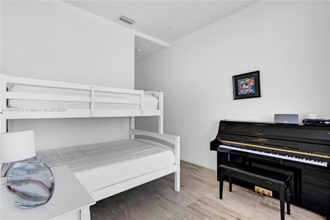 Condo in Miami Beach, Florida, 3 bedrooms  № 1332303 - photo 26