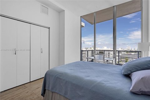 Condo in Miami Beach, Florida, 3 bedrooms  № 1332303 - photo 23