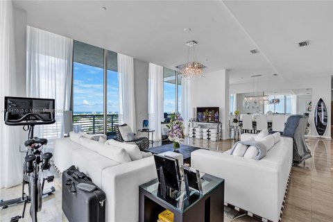 Condo in Miami Beach, Florida, 3 bedrooms  № 1332303 - photo 3