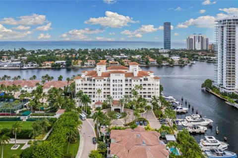 Copropriété à vendre à Aventura, Floride: 3 chambres, 283.35 m2 № 1332751 - photo 1