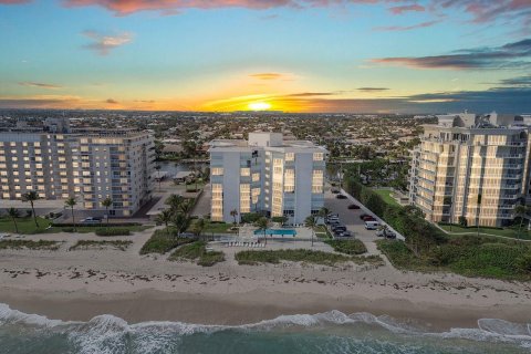 Condominio en venta en Hillsboro Beach, Florida, 2 dormitorios, 98.48 m2 № 928025 - foto 13