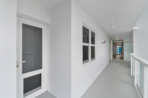 Condominio en venta en Hillsboro Beach, Florida, 2 dormitorios, 98.48 m2 № 928025 - foto 26