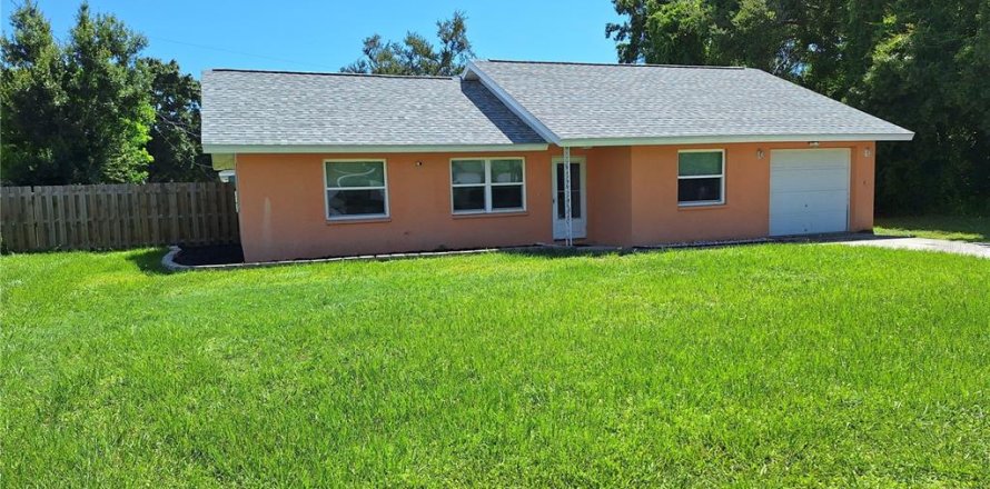 House in Venice, Florida 2 bedrooms, 108.7 sq.m. № 1368448