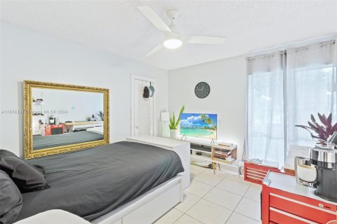 Condo in Sunrise, Florida, 3 bedrooms  № 1398186 - photo 10