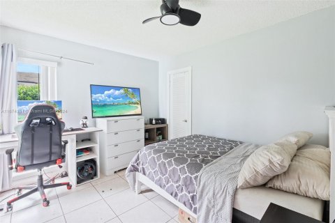 Condo in Sunrise, Florida, 3 bedrooms  № 1398186 - photo 12