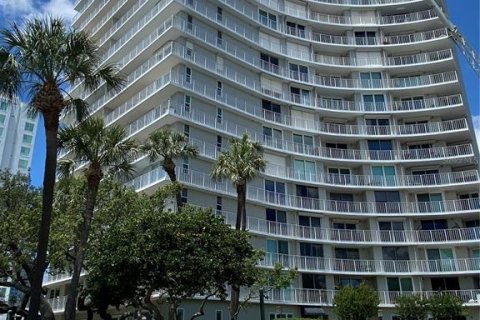 Condominio en venta en Tampa, Florida, 2 dormitorios, 144.93 m2 № 576029 - foto 10