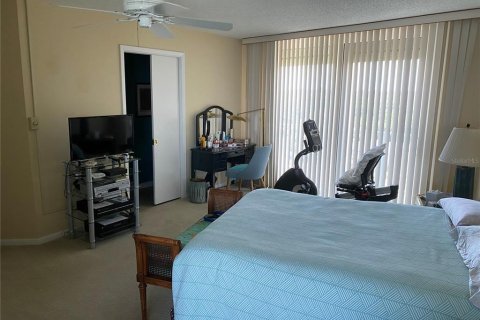 Condo in Tampa, Florida, 2 bedrooms  № 576029 - photo 9