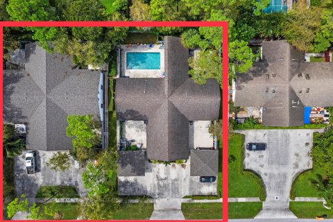 Immobilier commercial à vendre à Wellington, Floride: 401.34 m2 № 764936 - photo 16