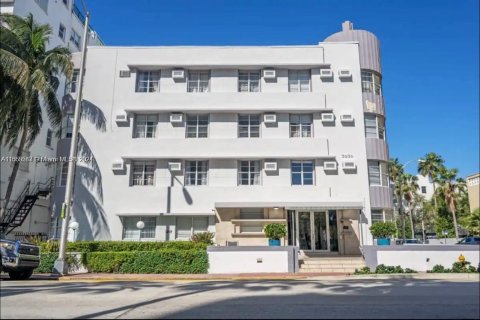 Copropriété à vendre à Miami Beach, Floride: 1 chambre, 39.76 m2 № 1364239 - photo 14