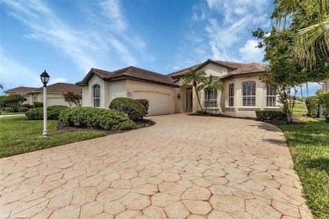 Villa ou maison à vendre à North Port, Floride: 3 chambres, 171.4 m2 № 1265495 - photo 1