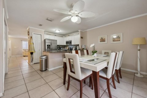 Townhouse in West Palm Beach, Florida 3 bedrooms, 128.58 sq.m. № 1096395 - photo 10