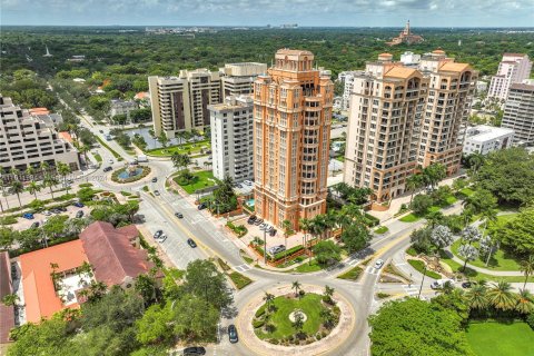 Condominio en venta en Coral Gables, Florida, 3 dormitorios, 366.87 m2 № 1234241 - foto 1