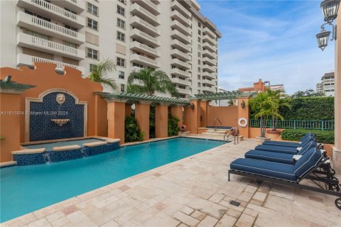 Condominio en venta en Coral Gables, Florida, 3 dormitorios, 366.87 m2 № 1234241 - foto 9