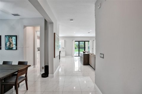 Villa ou maison à vendre à Parkland, Floride: 4 chambres, 352.1 m2 № 1234243 - photo 24