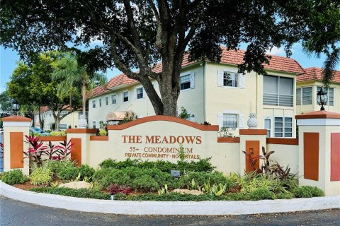 Condo in Margate, Florida, 1 bedroom  № 1270487 - photo 1