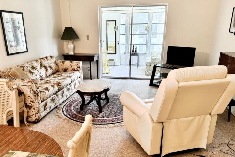 Condo in Margate, Florida, 1 bedroom  № 1270487 - photo 15