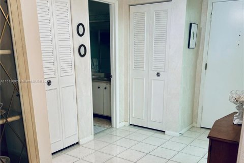 Condominio en venta en Margate, Florida, 1 dormitorio, 63.17 m2 № 1270487 - foto 7