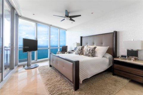 Condo in Sunny Isles Beach, Florida, 3 bedrooms  № 1270441 - photo 11