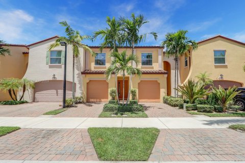 Adosado en venta en Palm Beach Gardens, Florida, 3 dormitorios, 159.61 m2 № 1374360 - foto 1