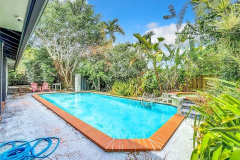 Casa en venta en Miami, Florida, 4 dormitorios, 200.39 m2 № 1374925 - foto 24