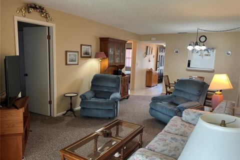 Condo in Largo, Florida, 2 bedrooms  № 1371581 - photo 19