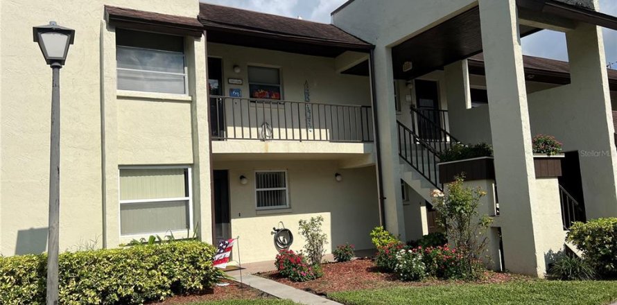 Condo in Largo, Florida, 2 bedrooms  № 1371581