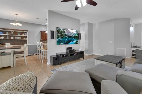 Villa ou maison à vendre à DeLand, Floride: 3 chambres, 136.29 m2 № 1371617 - photo 5