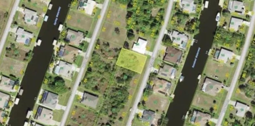 Terreno en Port Charlotte, Florida № 789921