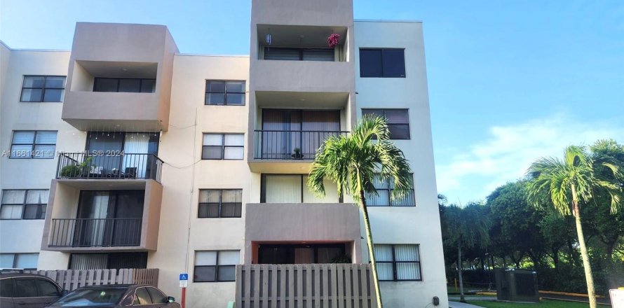 Condo in Miami, Florida, 1 bedroom  № 1368847