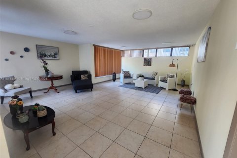 Copropriété à vendre à Miami, Floride: 1 chambre, 66.98 m2 № 1368847 - photo 17