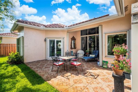 Casa en venta en Pembroke Pines, Florida, 3 dormitorios, 212.37 m2 № 1184479 - foto 24