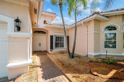 Casa en venta en Pembroke Pines, Florida, 3 dormitorios, 212.37 m2 № 1184479 - foto 2